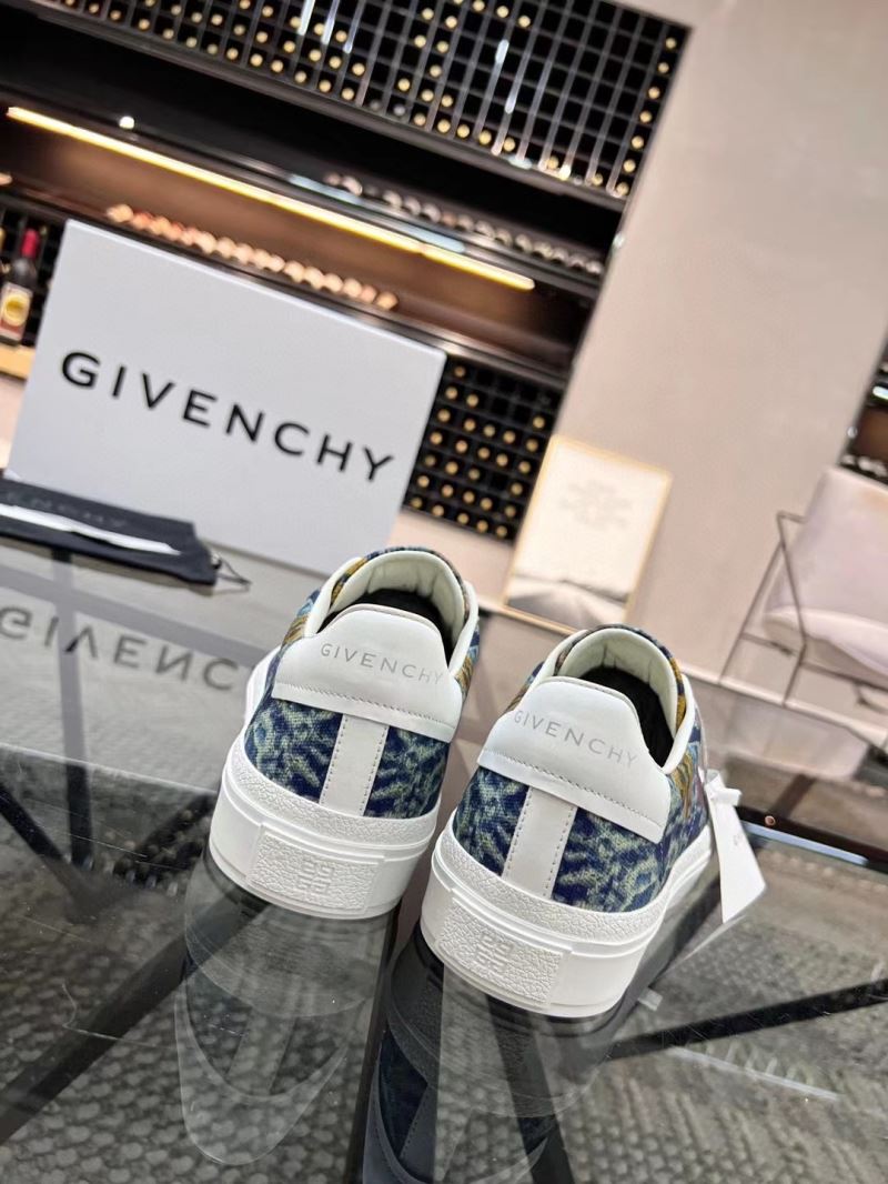 Givenchy Sneakers